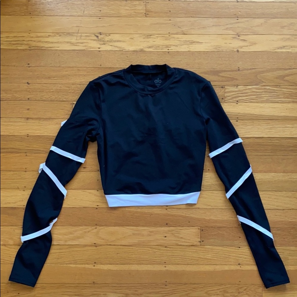 Alo Yoga Long Sleeve XS Black